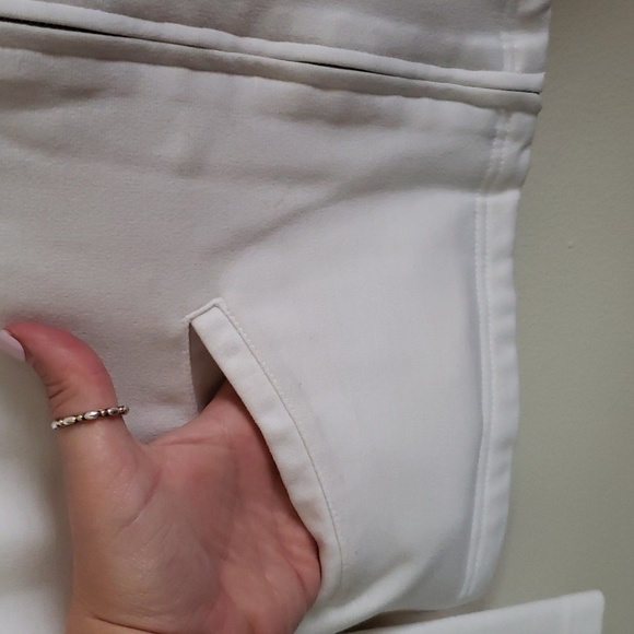 Partners white zip up hoodie, full zip, women's size medium. - Picture 6 of 8